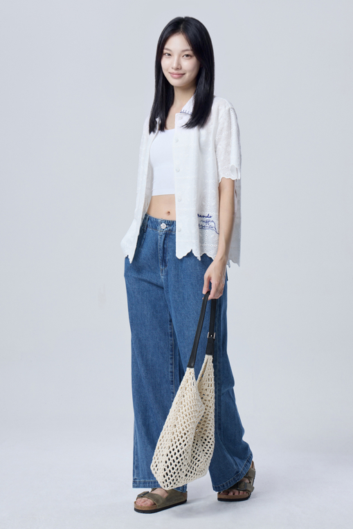 https://img.benettonmall.com/PARTS/KB/26F/BADP11641IN_MB_D5.jpg