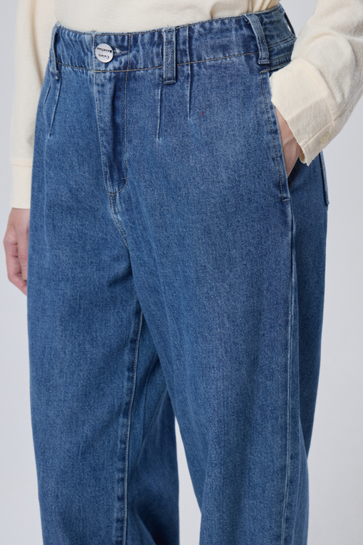 https://img.benettonmall.com/PARTS/KB/26F/BADP11641IN_MB_M3.jpg?cb=1788777022