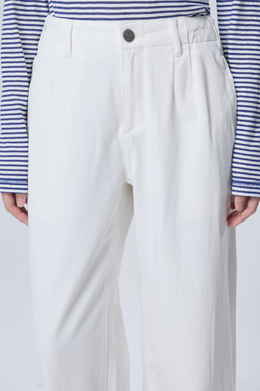 https://img.benettonmall.com/PARTS/KB/26F/BADP11641WH_MB_D2.jpg