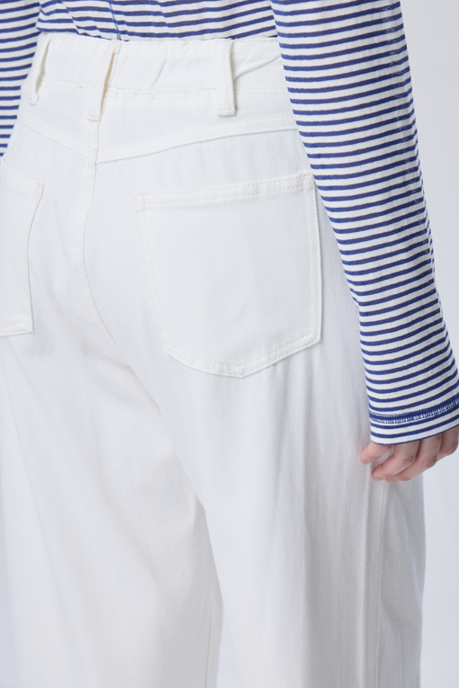 https://img.benettonmall.com/PARTS/KB/26F/BADP11641WH_MB_D4.jpg