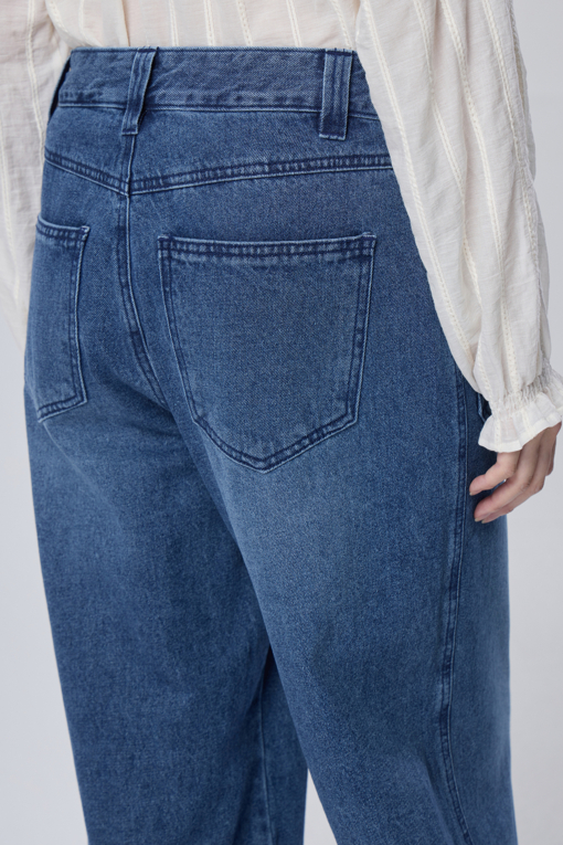 https://img.benettonmall.com/PARTS/KB/26F/BADP14641IN_MB_M4.jpg?cb=1788777022
