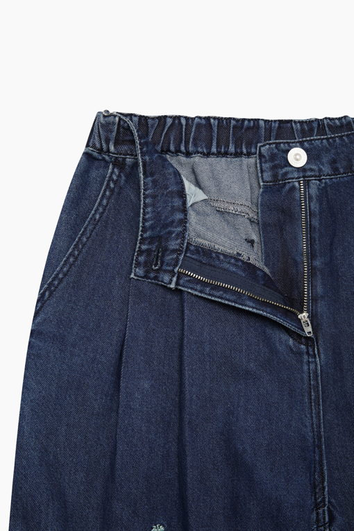 https://img.benettonmall.com/PARTS/KB/26F/BADP15641IN_MB_D6.jpg