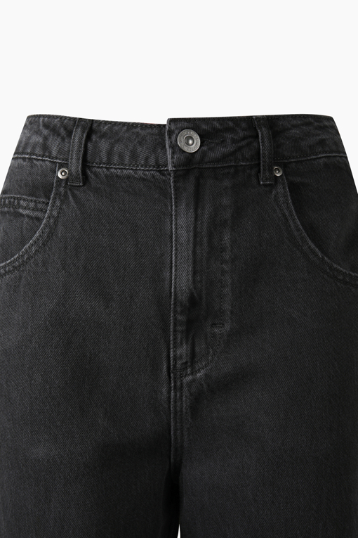 https://img.benettonmall.com/PARTS/KB/26F/BADP16641BK_MB_D2.jpg