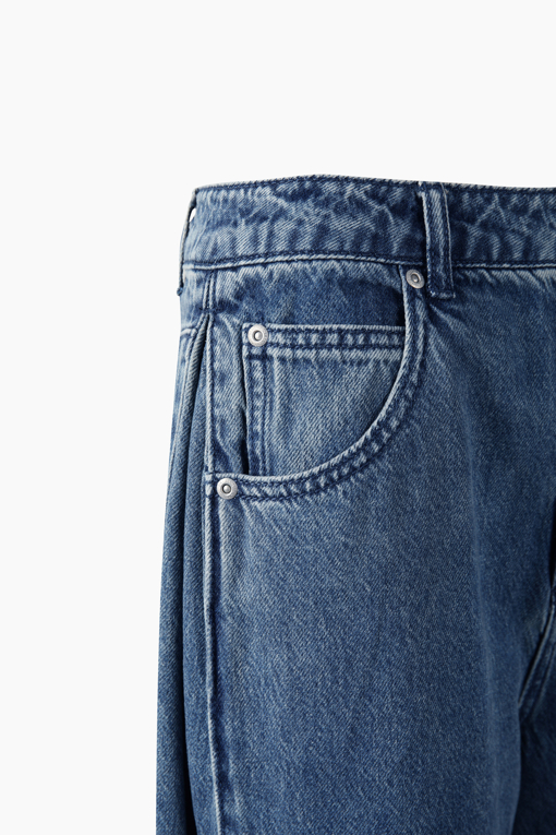 https://img.benettonmall.com/PARTS/KB/26F/BADP16641IN_MB_D3.jpg