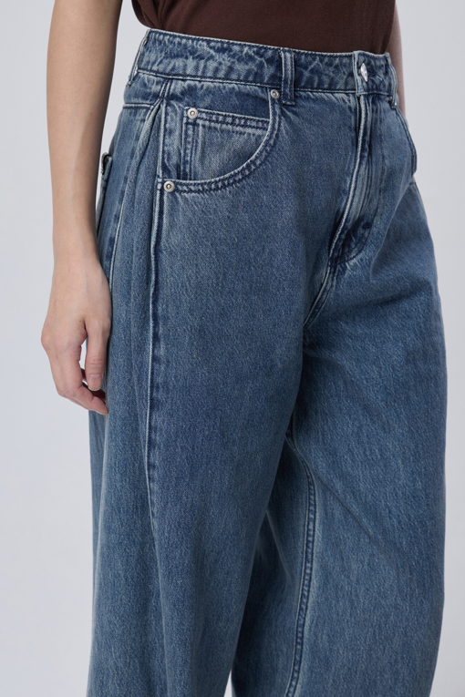 https://img.benettonmall.com/PARTS/KB/26F/BADP16641IN_MB_M3.jpg?cb=1788777022