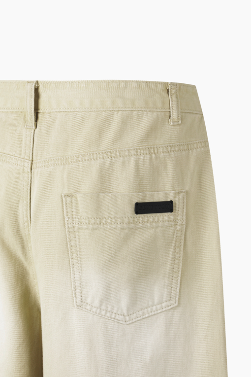 https://img.benettonmall.com/PARTS/KB/26F/BADP30641BG_MB_D14.jpg?cb=1788777022