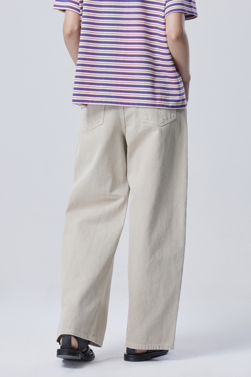 https://img.benettonmall.com/PARTS/KB/26F/BADP32641BG_MB_D1.jpg?cb=1788777022