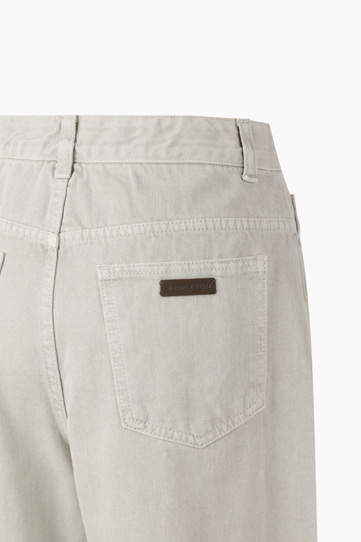 https://img.benettonmall.com/PARTS/KB/26F/BADP32641BG_MB_D14.jpg?cb=1788777022
