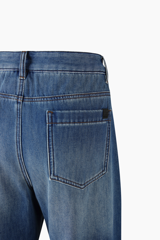 https://img.benettonmall.com/PARTS/KB/26F/BADP51661IN_MB_D4.jpg