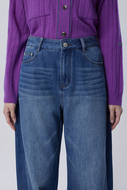 https://img.benettonmall.com/PARTS/KB/26F/BADP51661IN_MB_M2.jpg