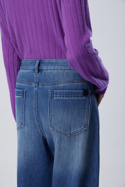 https://img.benettonmall.com/PARTS/KB/26F/BADP51661IN_MB_M4.jpg
