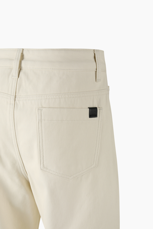 https://img.benettonmall.com/PARTS/KB/26F/BADP51661IV_MB_D4.jpg
