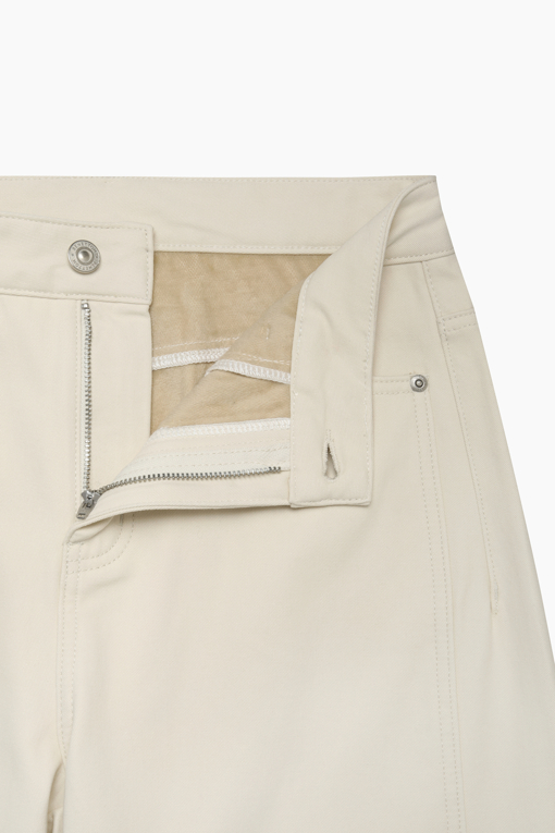 https://img.benettonmall.com/PARTS/KB/26F/BADP51661IV_MB_D5.jpg