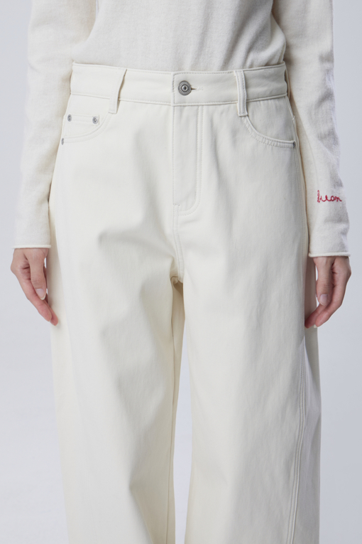 https://img.benettonmall.com/PARTS/KB/26F/BADP51661IV_MB_M2.jpg