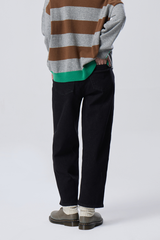 https://img.benettonmall.com/PARTS/KB/26F/BADP53661BK_MB_M1.jpg?cb=1788777022