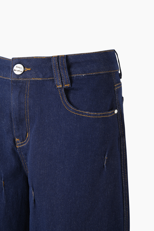 https://img.benettonmall.com/PARTS/KB/26F/BADP53661IN_MB_D3.jpg