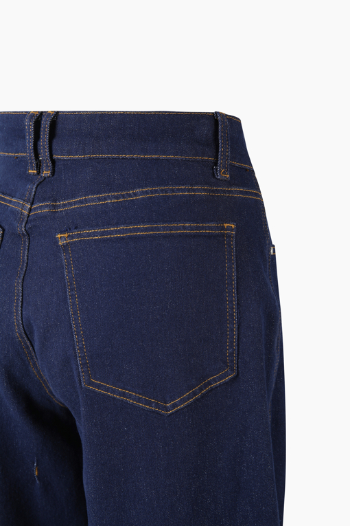 https://img.benettonmall.com/PARTS/KB/26F/BADP53661IN_MB_D4.jpg