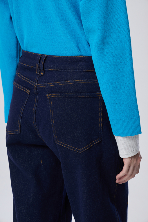 https://img.benettonmall.com/PARTS/KB/26F/BADP53661IN_MB_M4.jpg