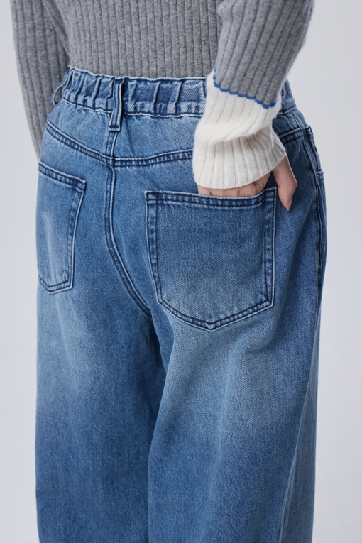 https://img.benettonmall.com/PARTS/KB/26F/BADP54661IN_MB_M4.jpg