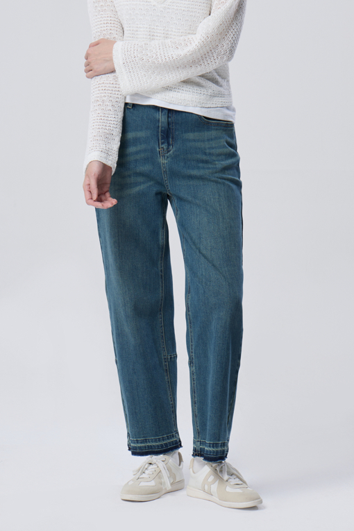 https://img.benettonmall.com/PARTS/KB/26F/BADP55661IN_MB_M0.jpg