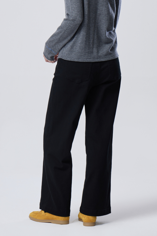 https://img.benettonmall.com/PARTS/KB/26F/BADP56661BK_MB_M1.jpg