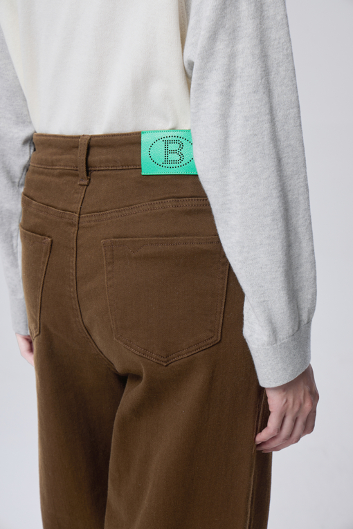 https://img.benettonmall.com/PARTS/KB/26F/BADP56661BR_MB_M4.jpg