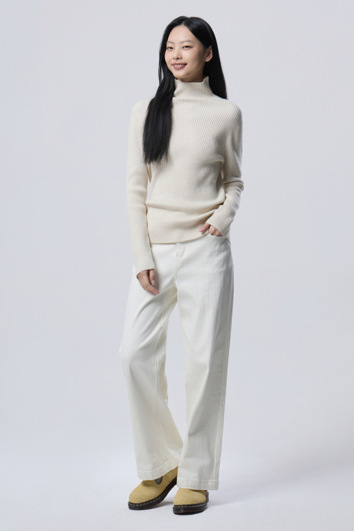 https://img.benettonmall.com/PARTS/KB/26F/BADP56661CR_MB_M5.jpg