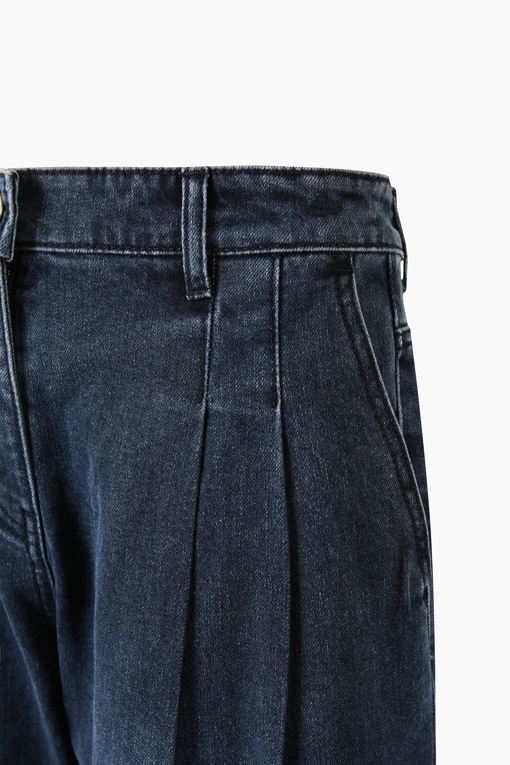 https://img.benettonmall.com/PARTS/KB/26F/BADP59661IN_MB_D3.jpg