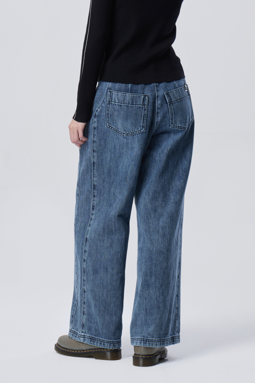 https://img.benettonmall.com/PARTS/KB/26F/BADP71661IN_MB_M1.jpg