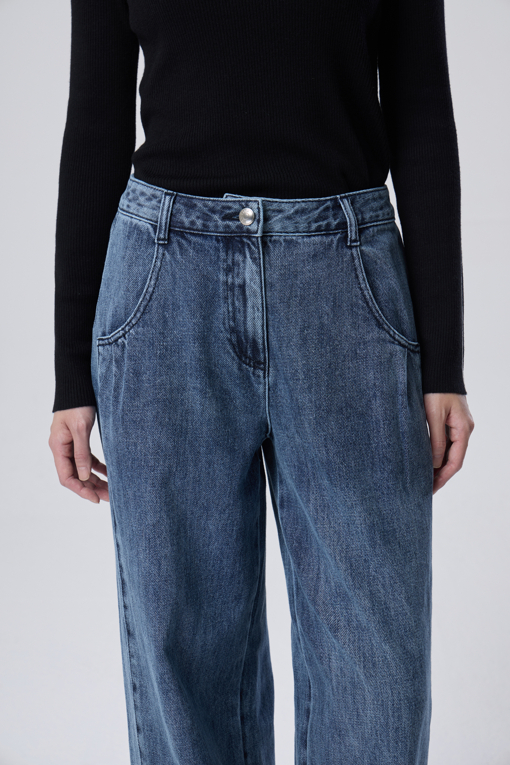 https://img.benettonmall.com/PARTS/KB/26F/BADP71661IN_MB_M2.jpg