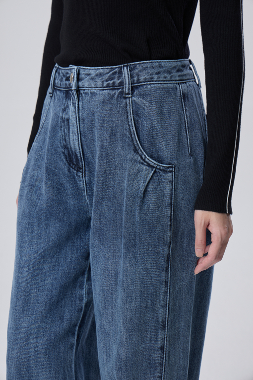https://img.benettonmall.com/PARTS/KB/26F/BADP71661IN_MB_M3.jpg