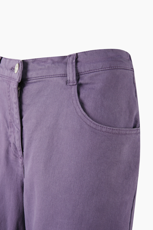 https://img.benettonmall.com/PARTS/KB/26F/BADP72661VO_MB_D3.jpg