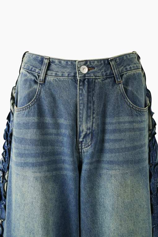 https://img.benettonmall.com/PARTS/KB/26F/BADP73661IN_MB_D2.jpg