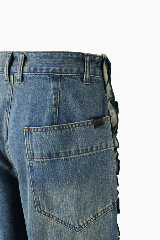 https://img.benettonmall.com/PARTS/KB/26F/BADP73661IN_MB_D4.jpg