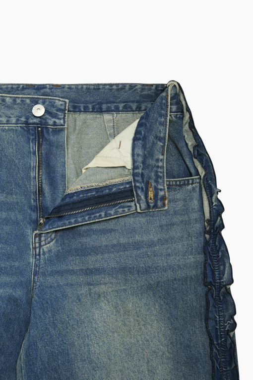 https://img.benettonmall.com/PARTS/KB/26F/BADP73661IN_MB_D5.jpg