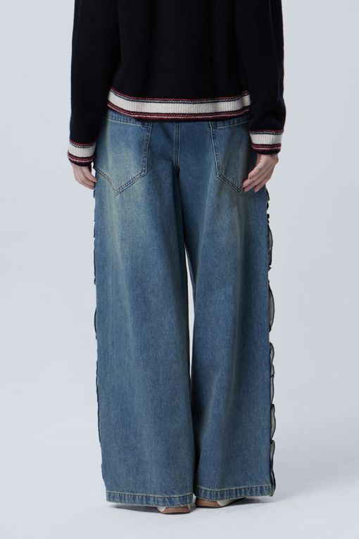 https://img.benettonmall.com/PARTS/KB/26F/BADP73661IN_MB_M1.jpg
