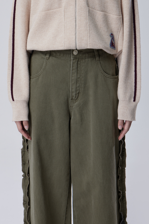 https://img.benettonmall.com/PARTS/KB/26F/BADP73661KA_MB_M2.jpg
