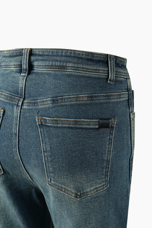 https://img.benettonmall.com/PARTS/KB/26F/BADP74661IN_MB_D4.jpg