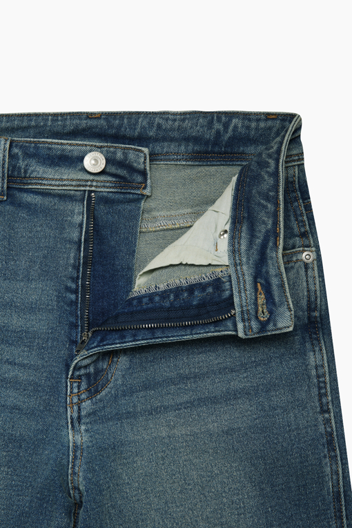 https://img.benettonmall.com/PARTS/KB/26F/BADP74661IN_MB_D5.jpg