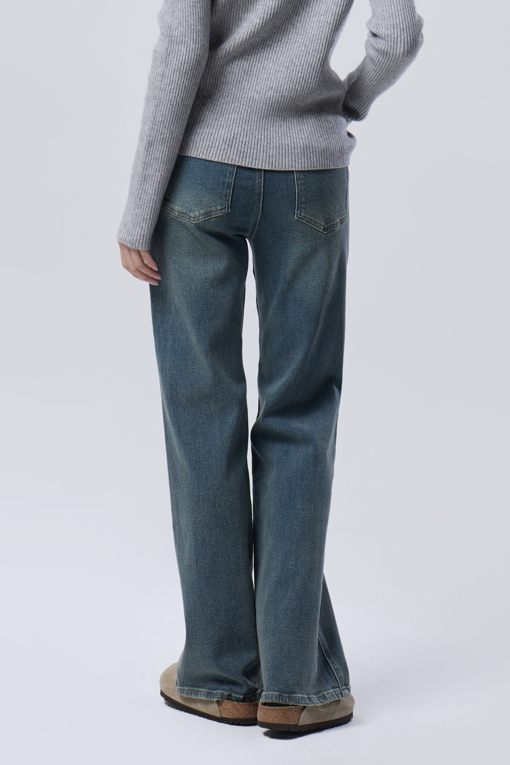 https://img.benettonmall.com/PARTS/KB/26F/BADP74661IN_MB_M1.jpg