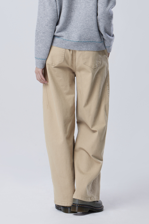 https://img.benettonmall.com/PARTS/KB/26F/BADP75661BG_MB_M1.jpg