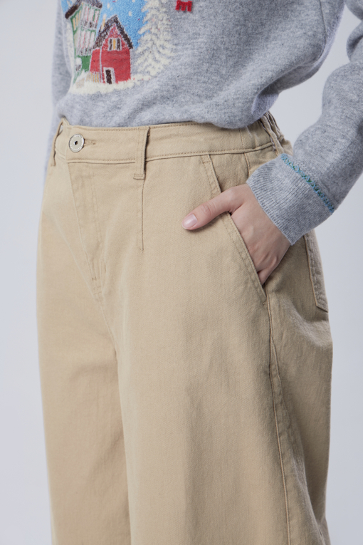 https://img.benettonmall.com/PARTS/KB/26F/BADP75661BG_MB_M3.jpg