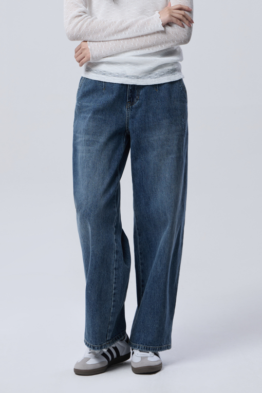 https://img.benettonmall.com/PARTS/KB/26F/BADP75661IN_MB_M0.jpg