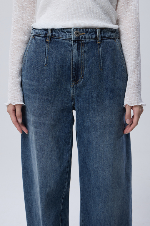 https://img.benettonmall.com/PARTS/KB/26F/BADP75661IN_MB_M2.jpg