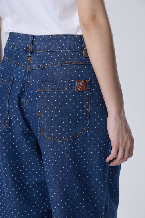https://img.benettonmall.com/PARTS/KB/26F/BADPE1641IN_MB_D4.jpg?cb=1788777022