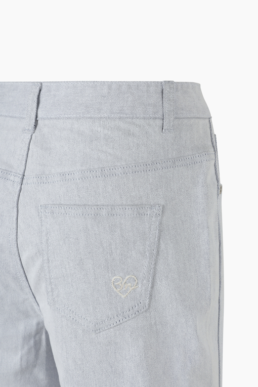 https://img.benettonmall.com/PARTS/KB/26F/BADPE2641BL_MB_D14.jpg?cb=1788777022
