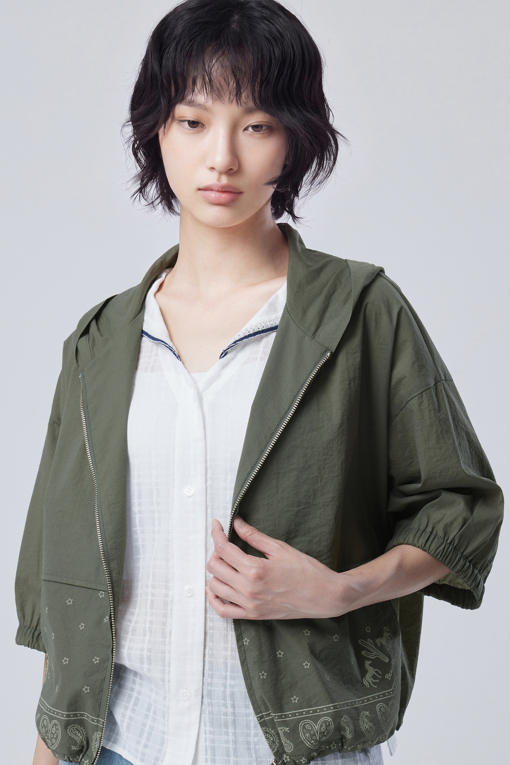 https://img.benettonmall.com/PARTS/KB/26F/BAJP01641KA_MB_D2.jpg?cb=1788777022