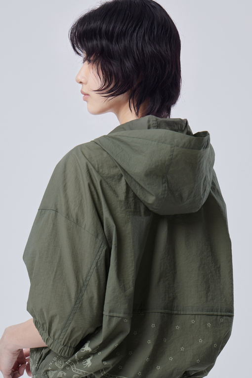 https://img.benettonmall.com/PARTS/KB/26F/BAJP01641KA_MB_D3.jpg?cb=1788777022