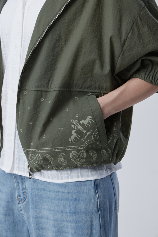 https://img.benettonmall.com/PARTS/KB/26F/BAJP01641KA_MB_D4.jpg?cb=1788777022