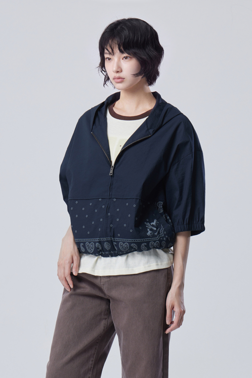 https://img.benettonmall.com/PARTS/KB/26F/BAJP01641NY_MB_D0.jpg?cb=1788777022